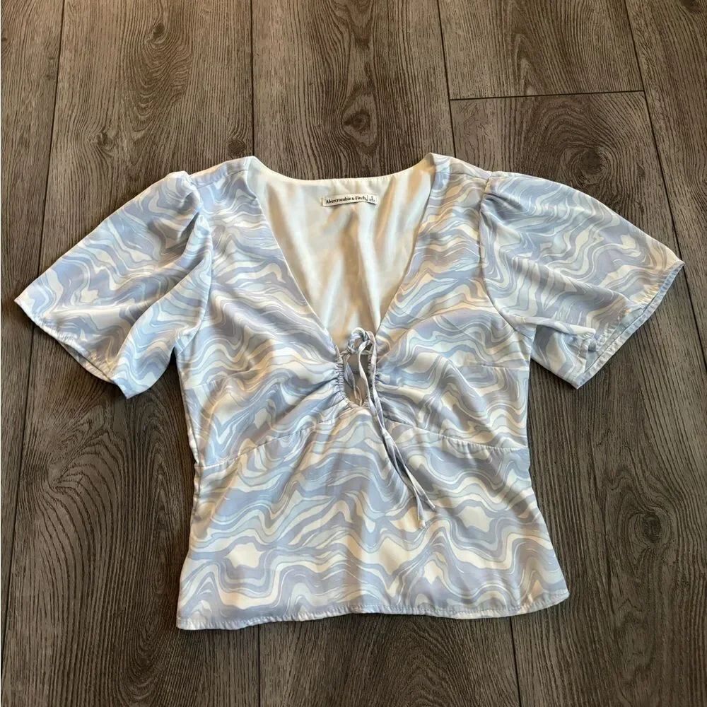 Abercrombie & Fitch woman’s used top in good condition